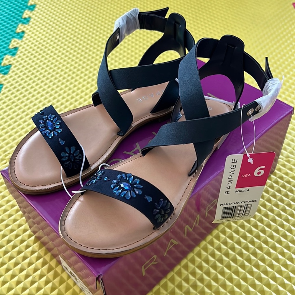 NWT Summer Navy Rhinestone Comfy Chic Rampage Tera Sandals 6 Faux Suede